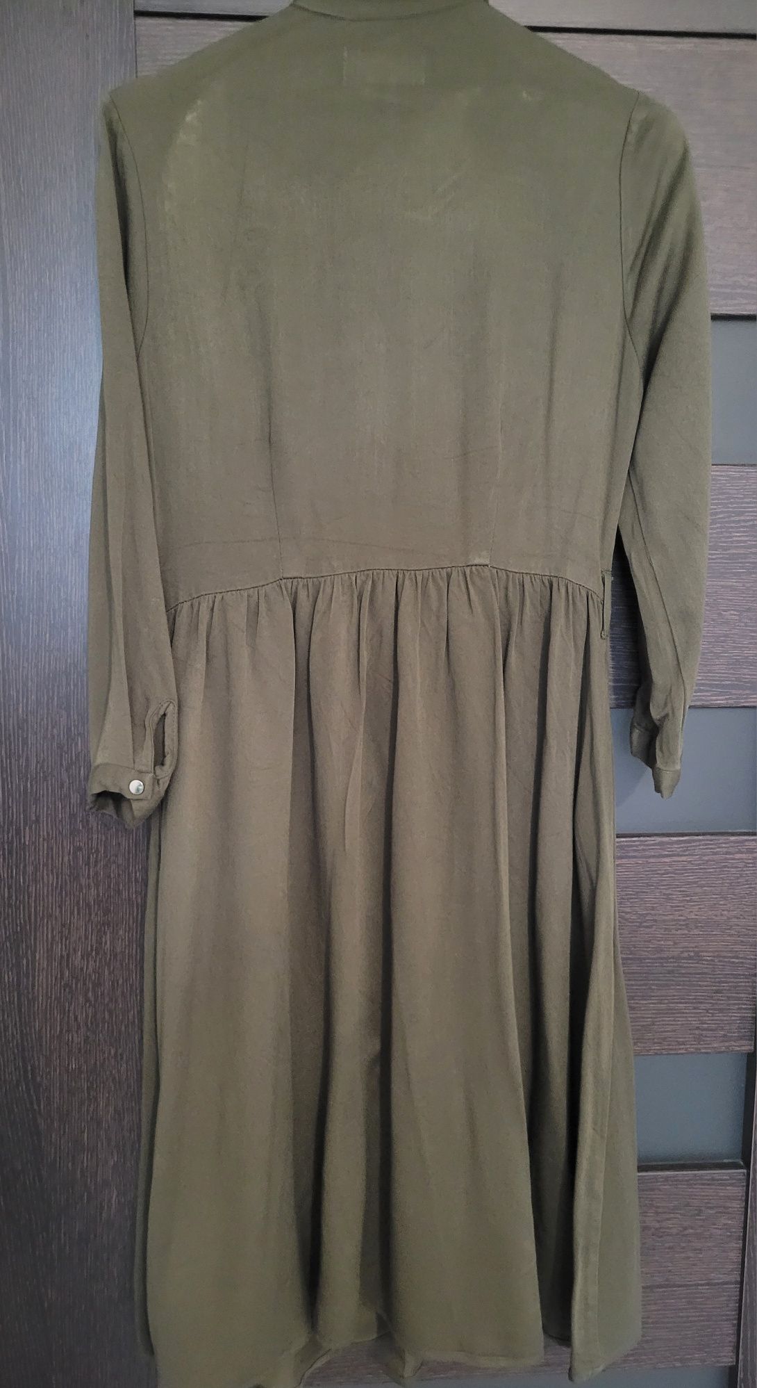 Sukienka midi khaki xs