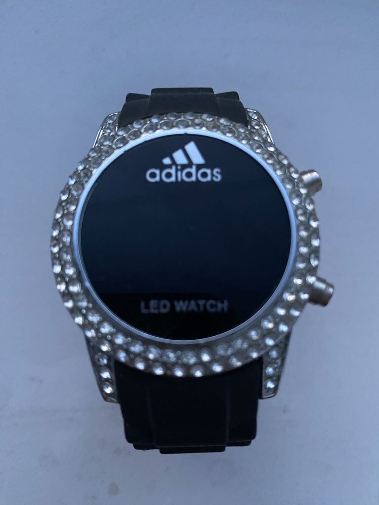 Led годинник Adidas