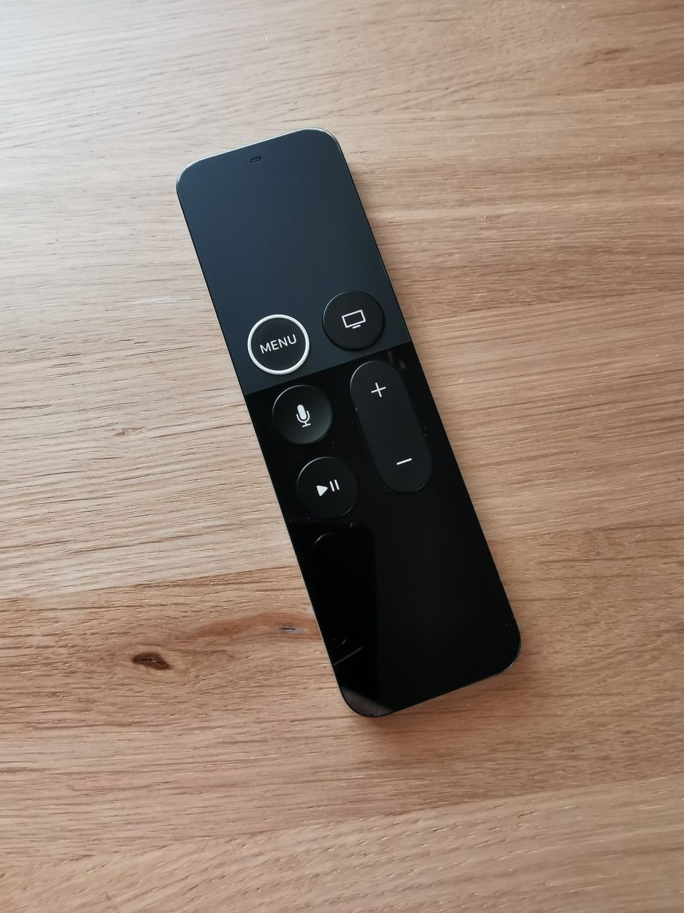 Pilot zdalnego sterowania do Apple TV Siri 4