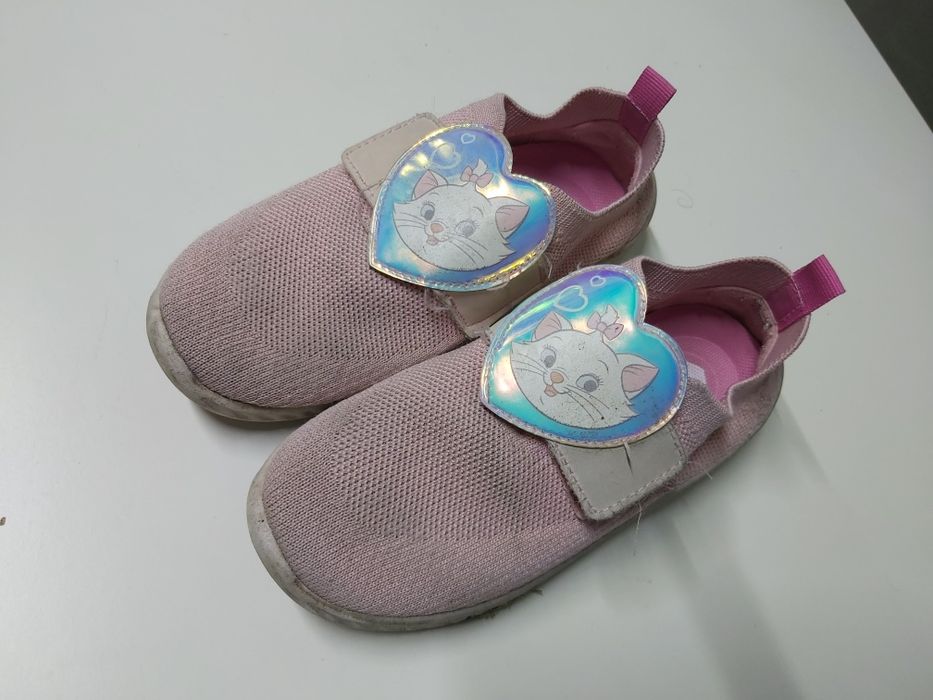 Buty dziewczęce na rzepy 32