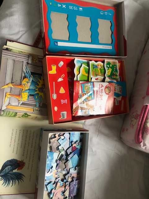 Lalki Nosidełko, dwie lalki i Gratis puzzle i książka