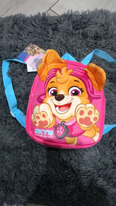 Prześliczny nowy plecak dla dziewczynki .