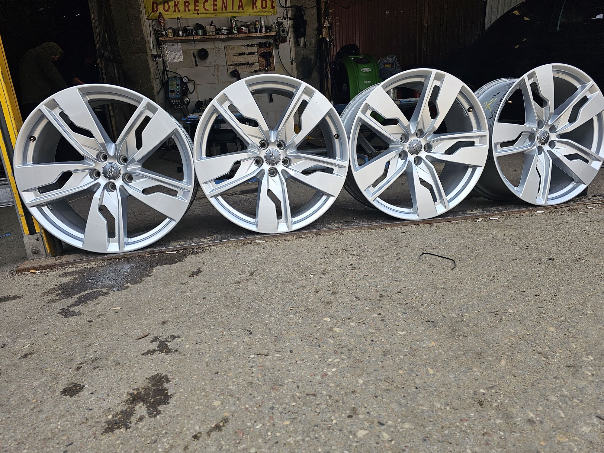 Felgi Aluminiowe Audi Q7-Q8 R21 5x112 ET31-8.5J