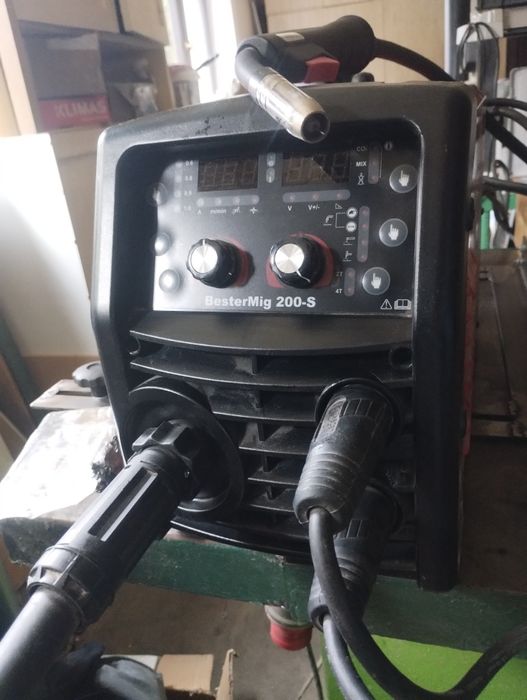 Spawarka migomat pólautomat spawalniczy synergia Bester Mig 200-s