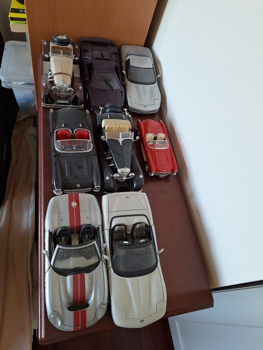 Vendo últimas unidades carro burago 1/18