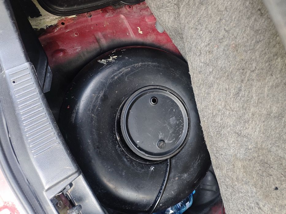 Продам mazda 323 f ba  не находу