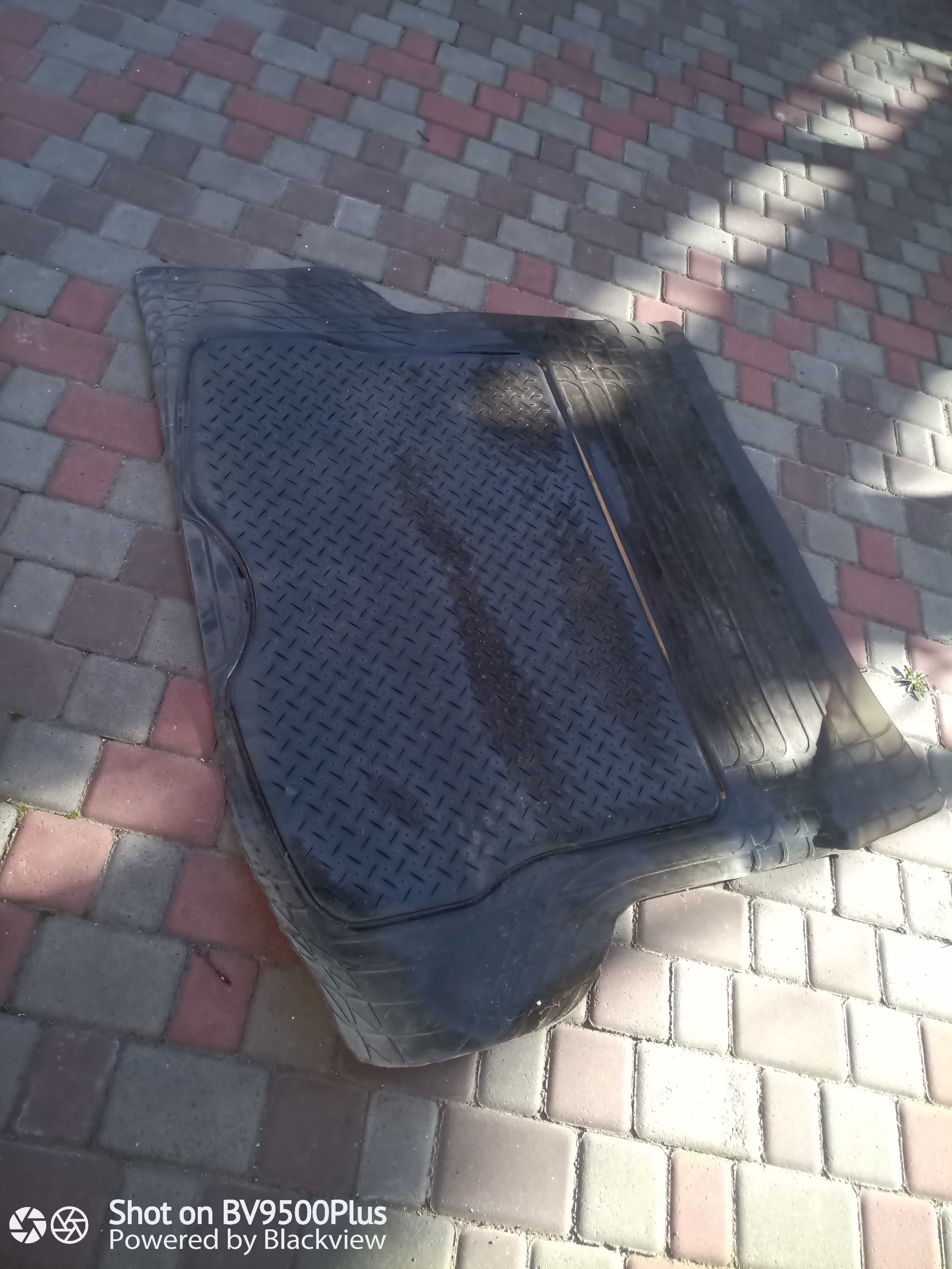 Коврик в багажник