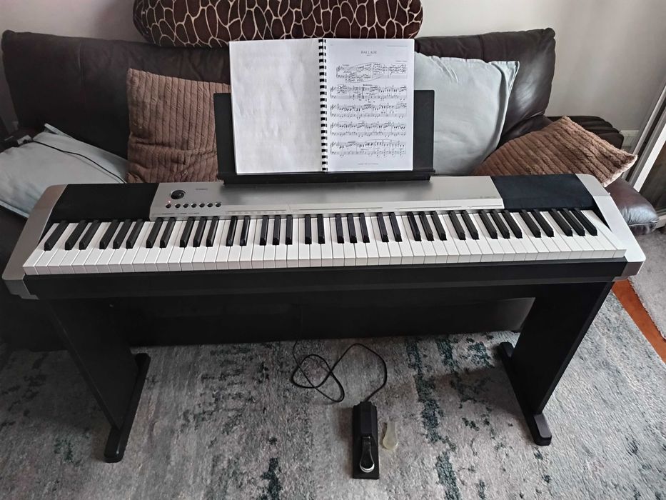 Pianino cyfrowe CASIO CDP-130 cały zestaw + pokrowiec!