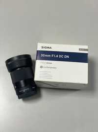 Fujifilm / Sigma 30mm 1.4 na caixa muito pouco usada com filtro