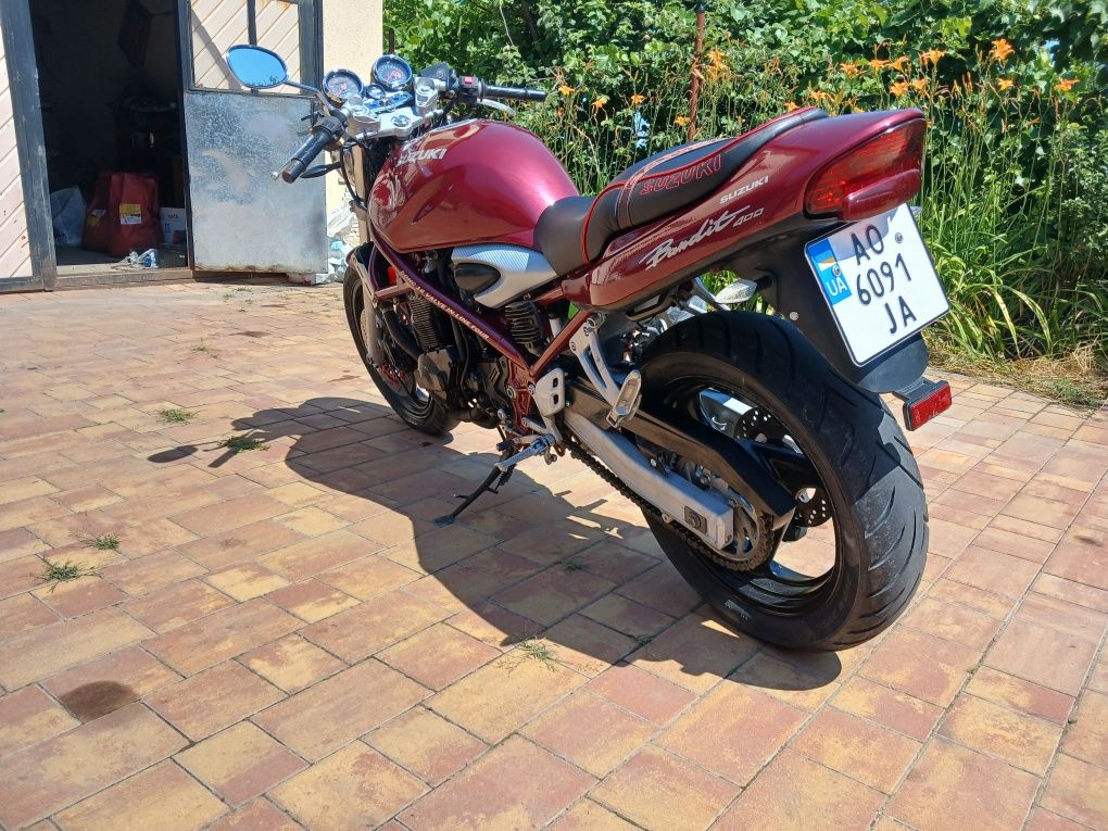 Suzuki bandit 400
