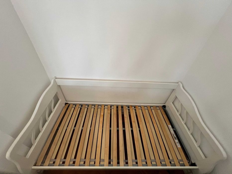 Cama Madeira maciça 90x200cm + colchão excelente estado