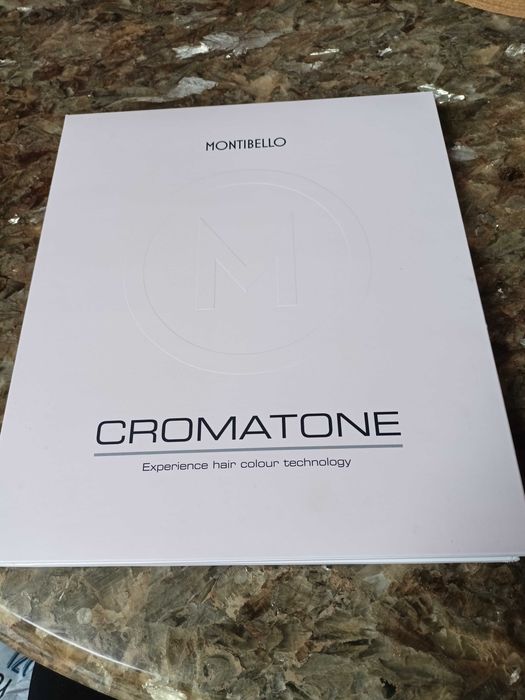 Karta,paleta kolorów farb montibello