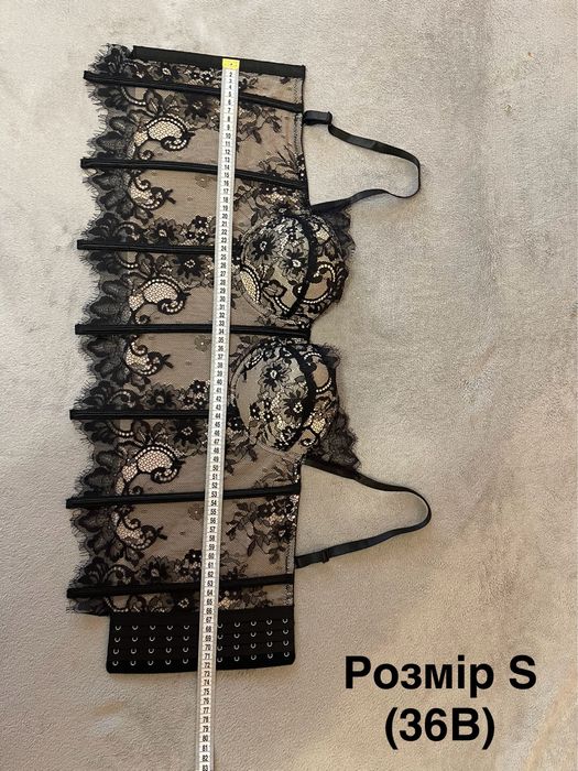 Корсет мереживний