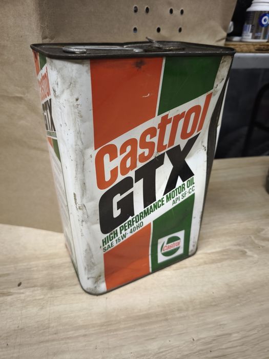 Puszka Castrol GTX 15W40 kolekcja vintage PRL zabytek antyk kultowe