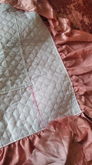 Покривало з рюшками,двоспальне,нове