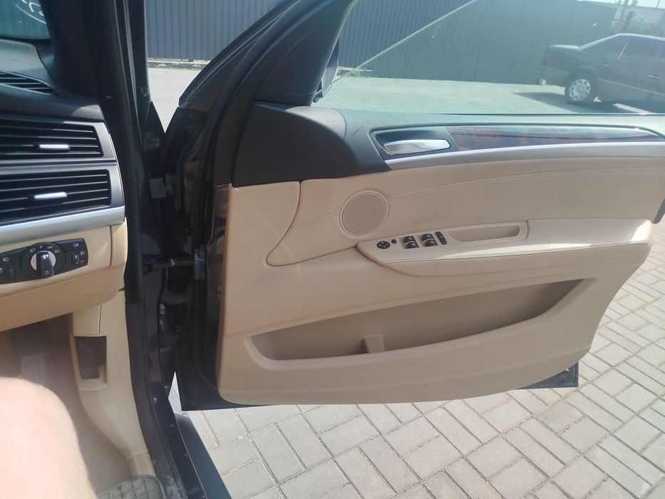 BMW X5  E 70 .мотор 3.0 дізель англік