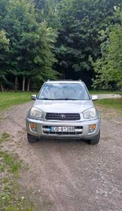 Samochod Tayota RAV4