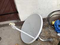 Antena satelitarna z konwerterem i uchwytem