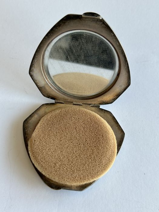 Puderniczka IMAGO ARTIS srebro 88g lata 60/70