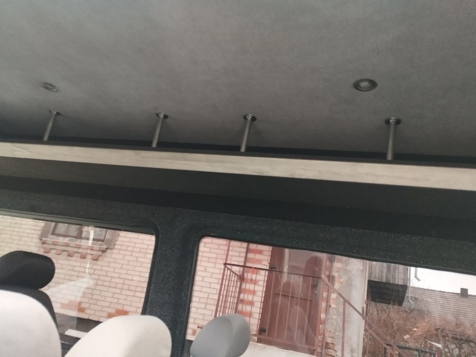 Крафтер пасажир хороший стан цікавить обмін на менший бус