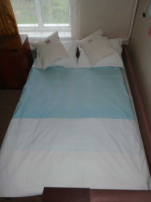 Подушки с наволочками для декора и сна, 45на45 см.