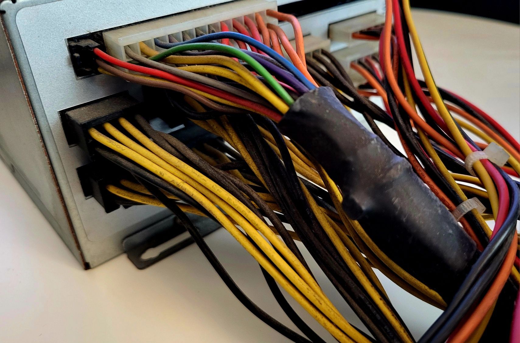 Zasilacz FSP/Fortron 1200W 80+ Plus Gold Modularny
