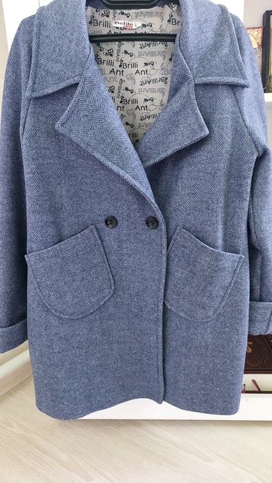 Осіннє кашемірове пальто