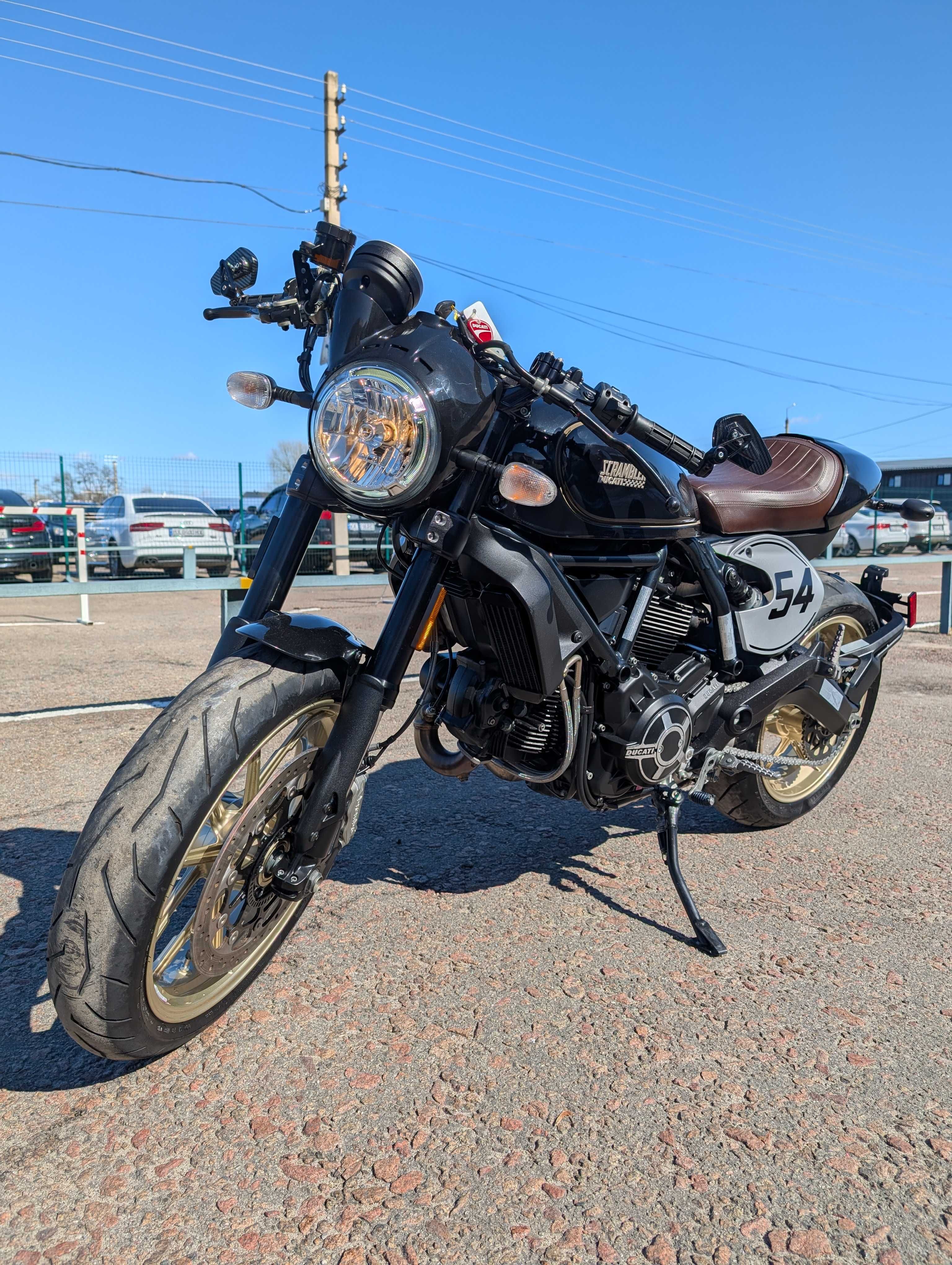 Мотоцикл Ducati Scrambler 800 ABS Cafe Racer MoToBaZa
