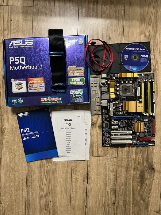 Материнська плата ASUS P5Q