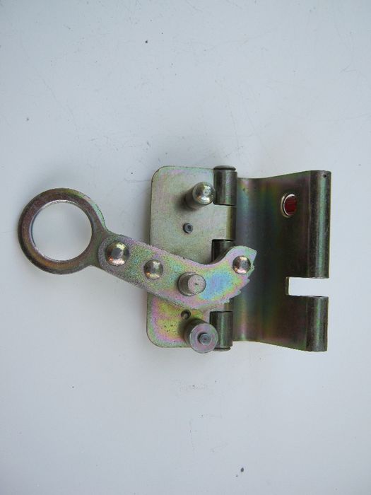 Urządzenie asekuracyjne samozaciskowe przesuwne BLOCMAX