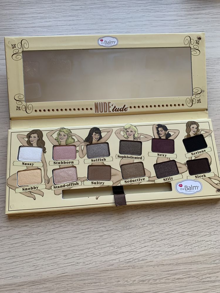 The Balm Nude Tude paletka cieni