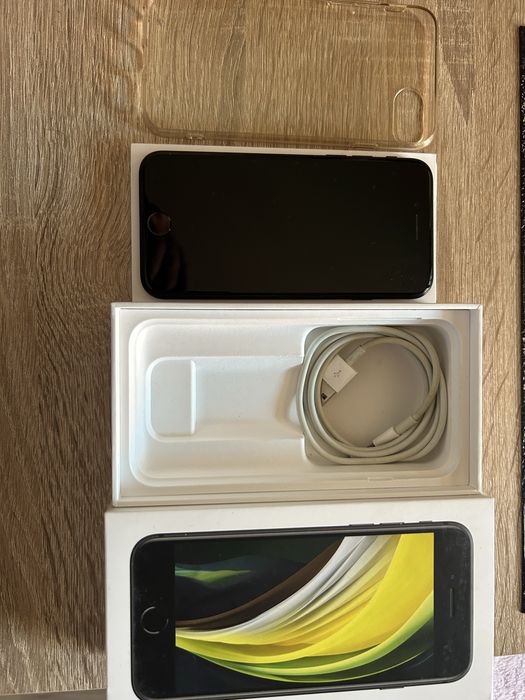 Sprzedam iPhone SE 2020