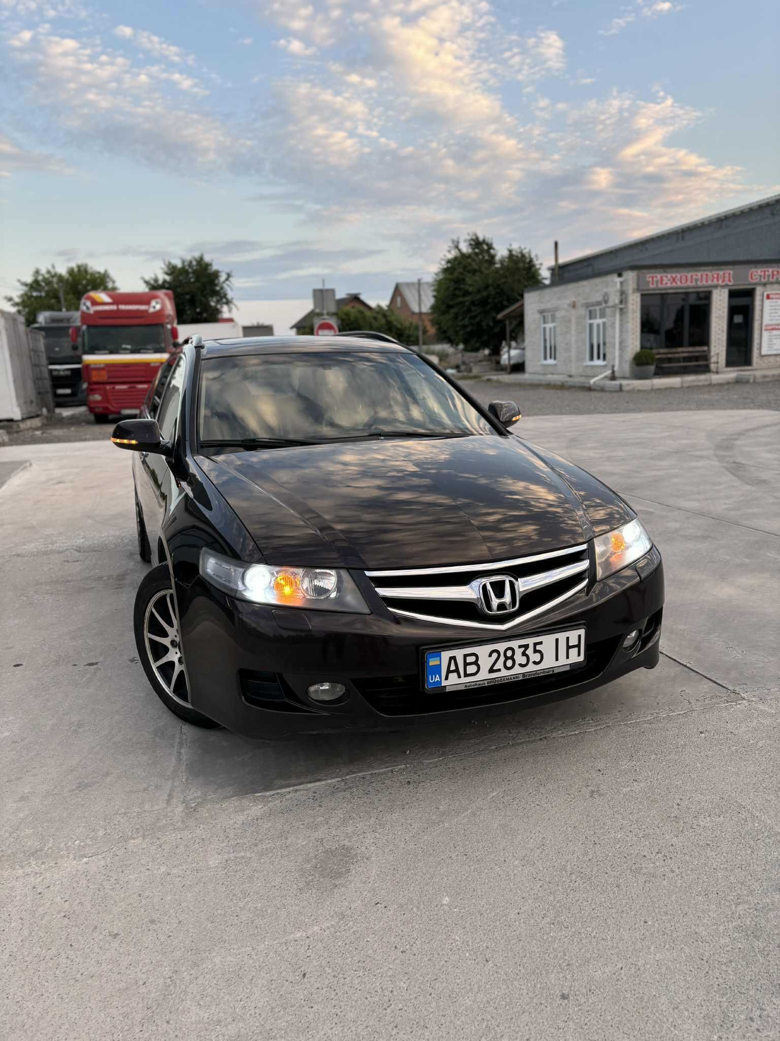 Honda accord 7 EXECUTIVE+NAVI