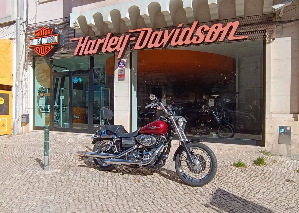Harley-Davidson Dyna  Street Bob