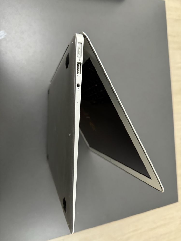 Ноутбук MacBook Air