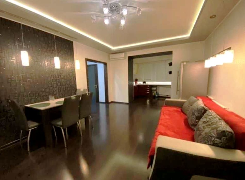 Новострой, 3 комнаты, дизайнерский ремонт