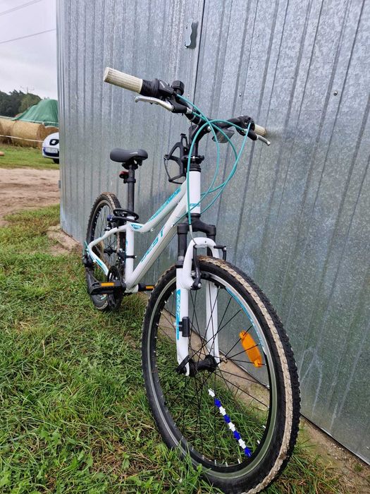 Sprzedam rower dziewczęcy biały