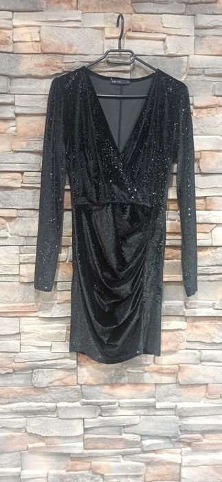 welurowa sukienka czarna mini 38 mohito