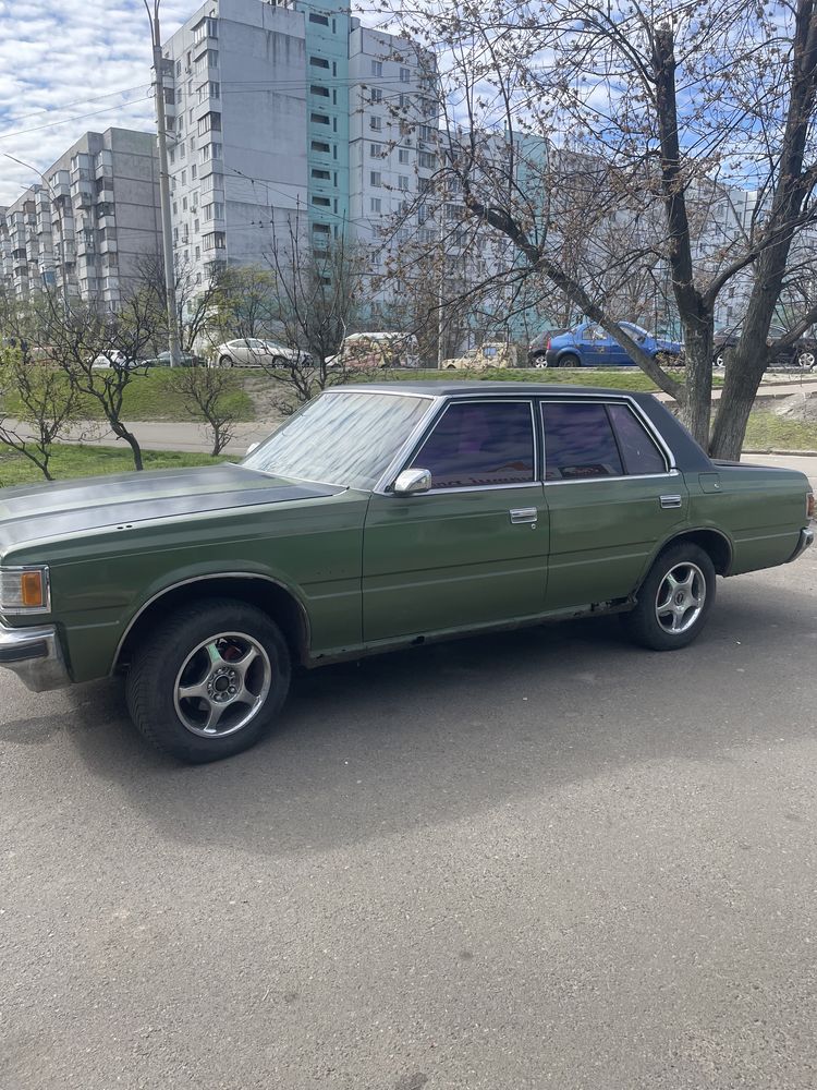 Продам Toyota crown