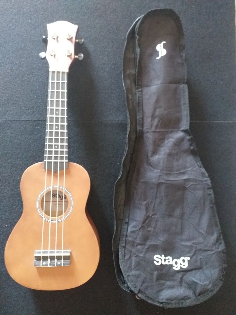 Ukulele Soprano Stagg US-NAT