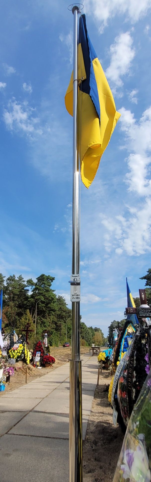 Встановлення надгробка, лавок, флагштоків
