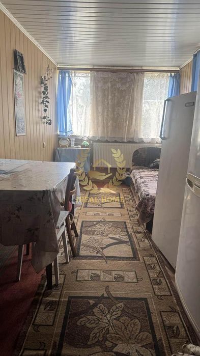 Продам будинок в смт Борова