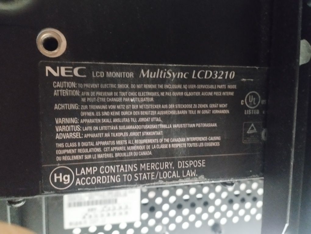 Monitor NEC 3210 LCD 32"