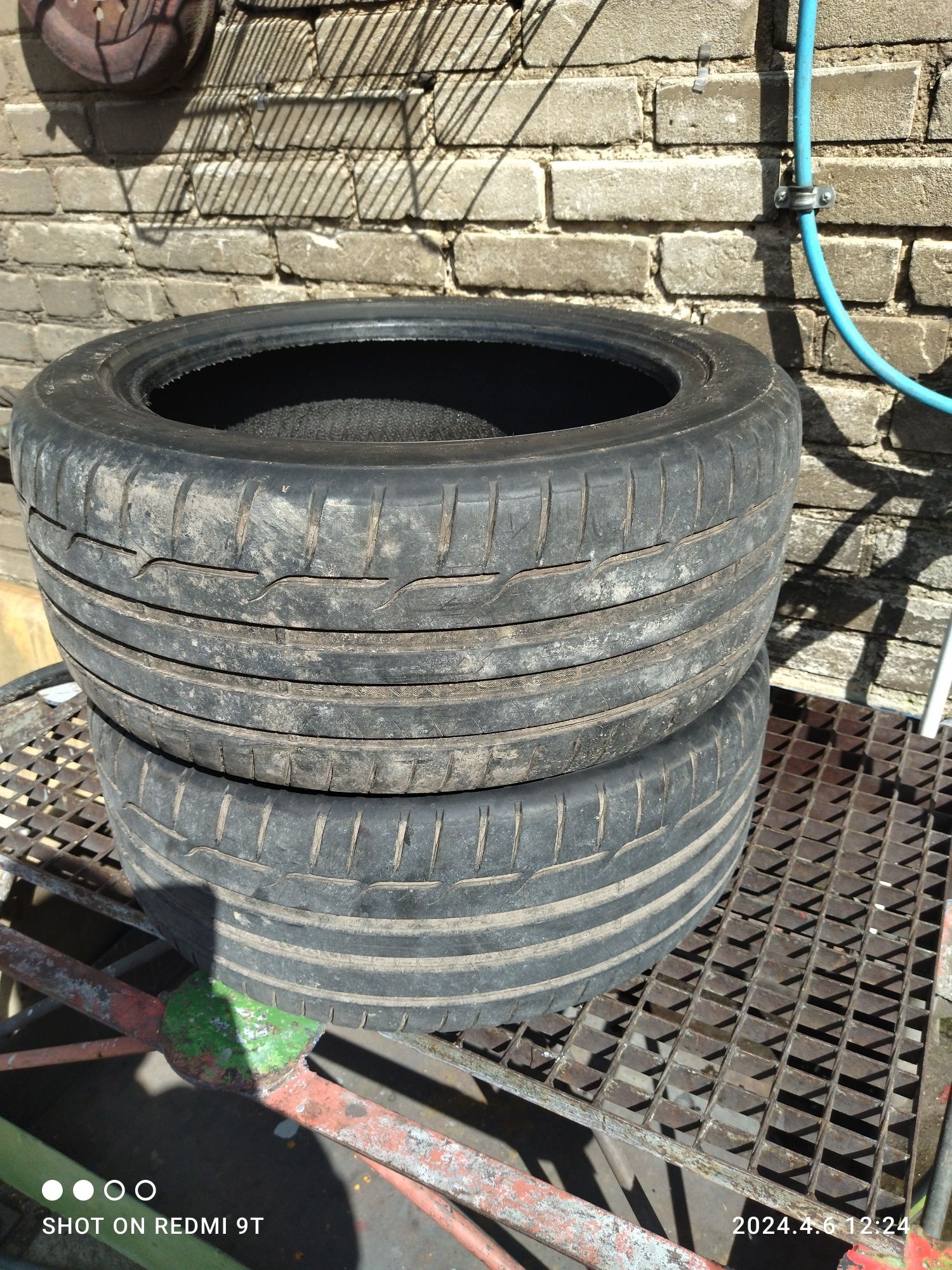 Oponki 225/45 R 17 dobry stan