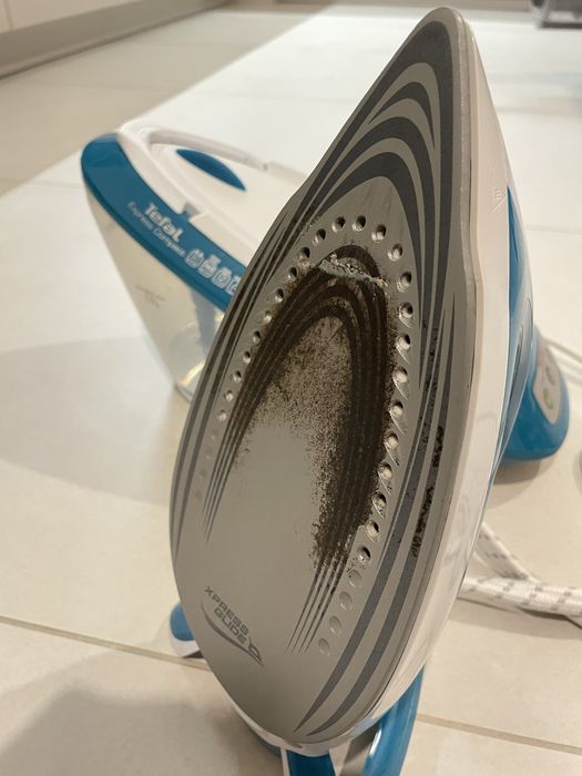 Żelazko parowe tefal