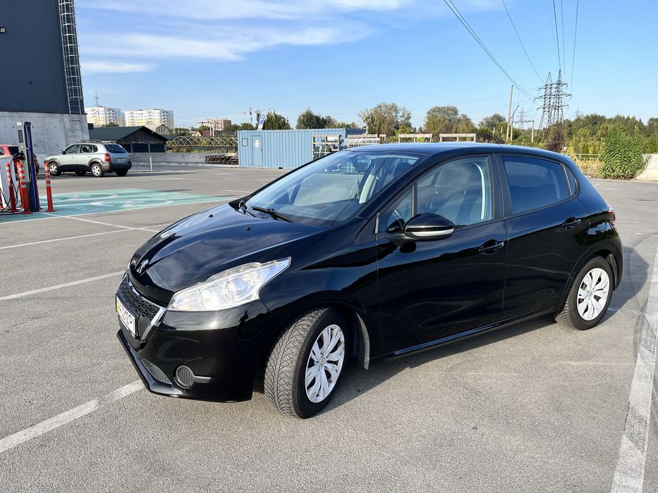 Peugeot 208 2013