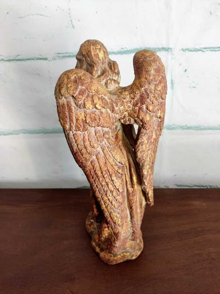 Estatueta católica de Anjo em resina