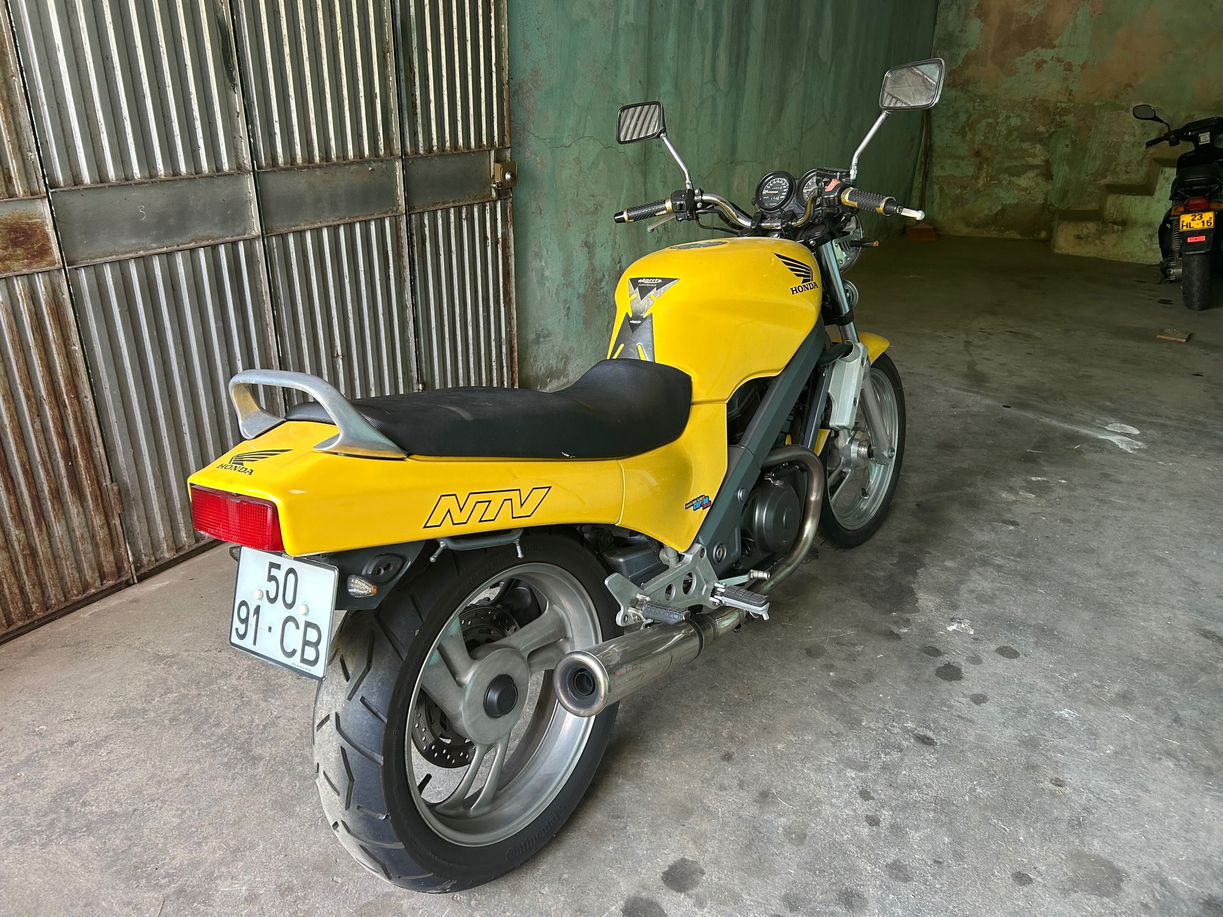 Baixa de preço Motociclo Honda NTV