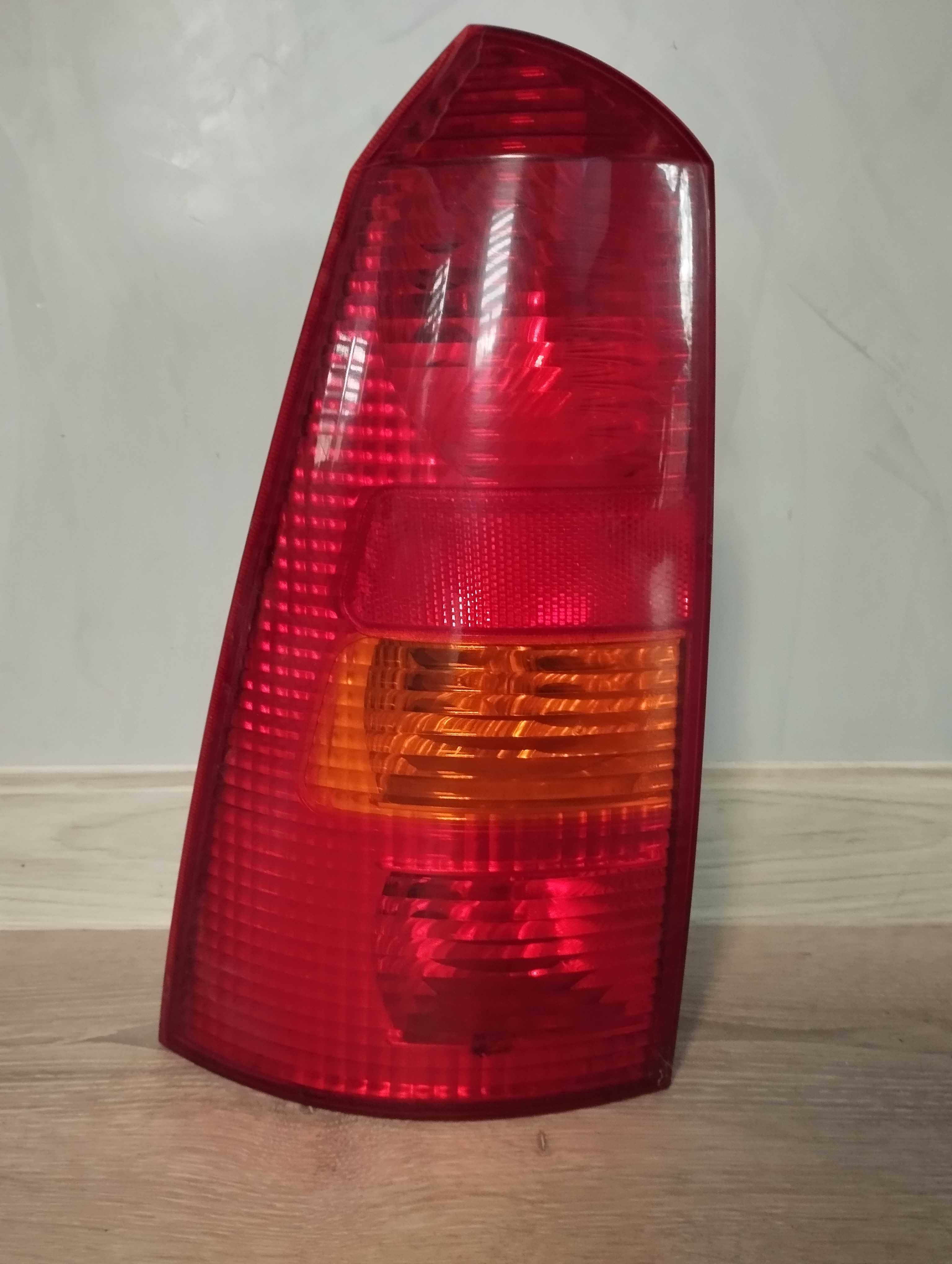 Lampa Ford focus mk I lewa tylna lewy tyl ]