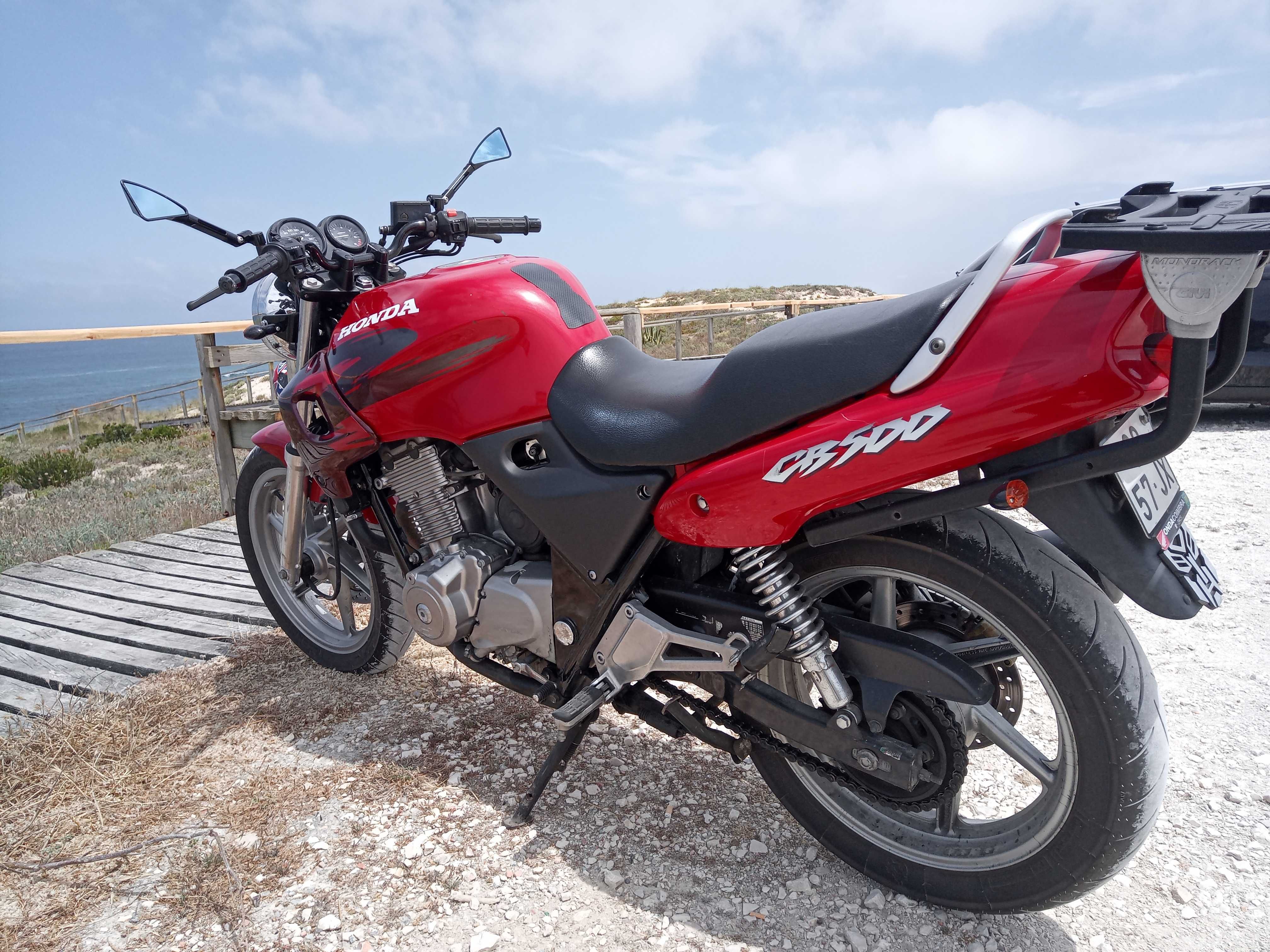 Honda CB 500 43 kW vermelho metálico